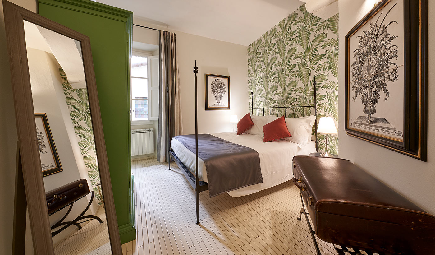 Comfortable and contemporary room